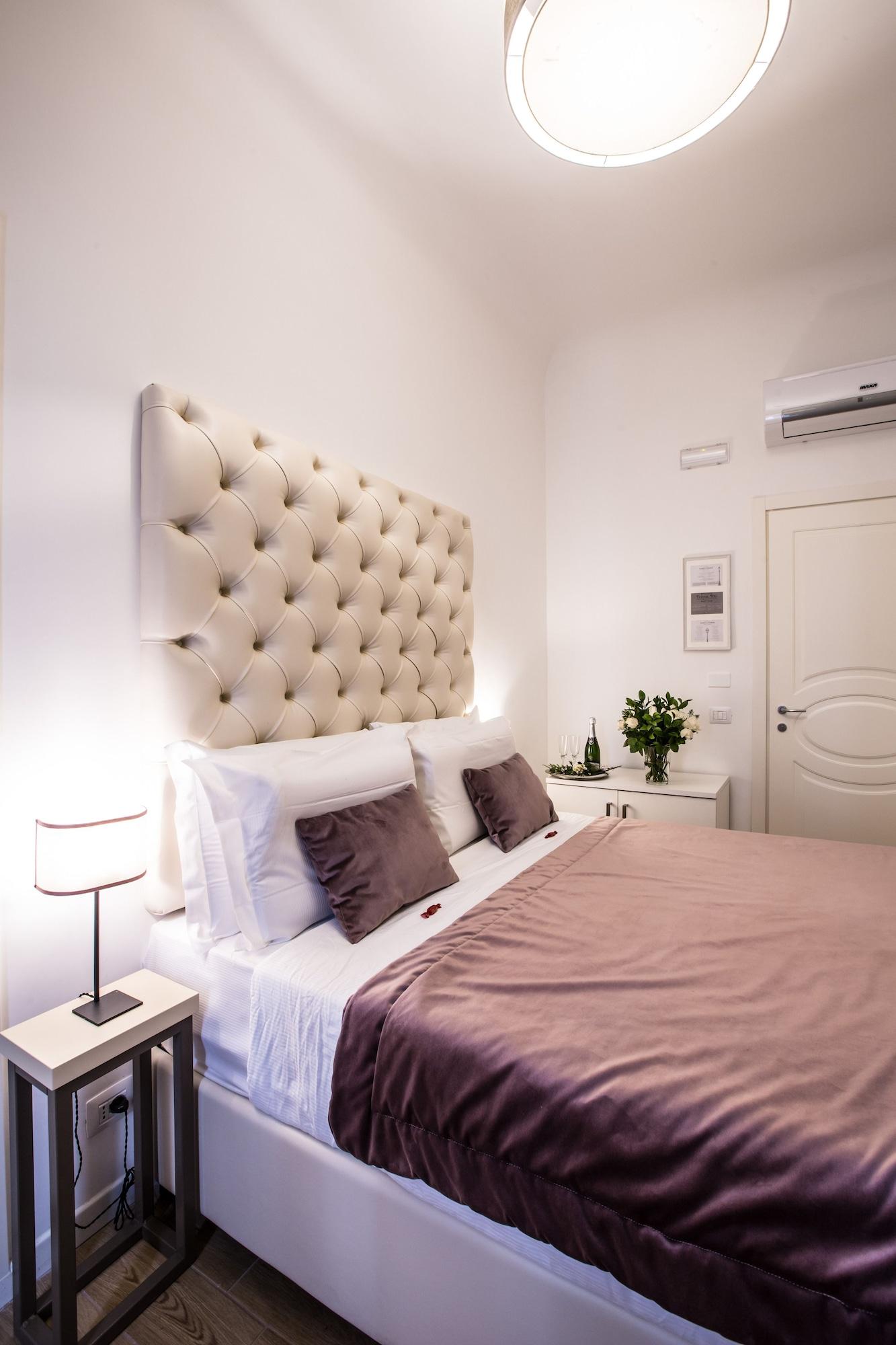 Chic & Town Luxury Bed & Breakfast 2*