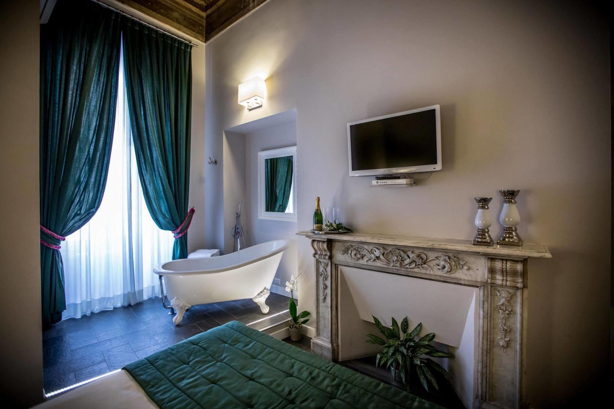 Chic & Town Luxury 2* Roma